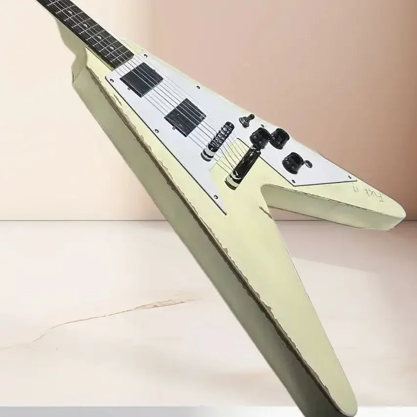 Strumenti Musicali: Chitarra V - Musical Instrument Old recensione e prezzo